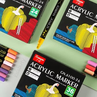 Acrylic markers with rounded and thin points (24, 36, 60 or 84 pieces)