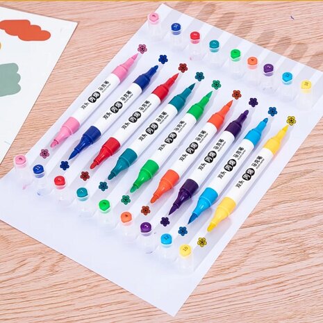 Acrylic markers in case (12, 36 or 48 pieces)